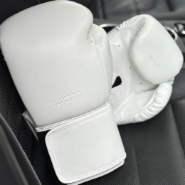 Боксерские перчатки BOXBRO protect белые 18 oz
